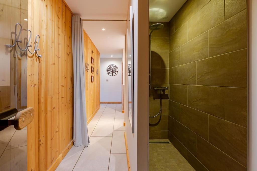 Appartement En Chalet Individuel Sauna Piscine วัลเมนิเย ภายนอก รูปภาพ
