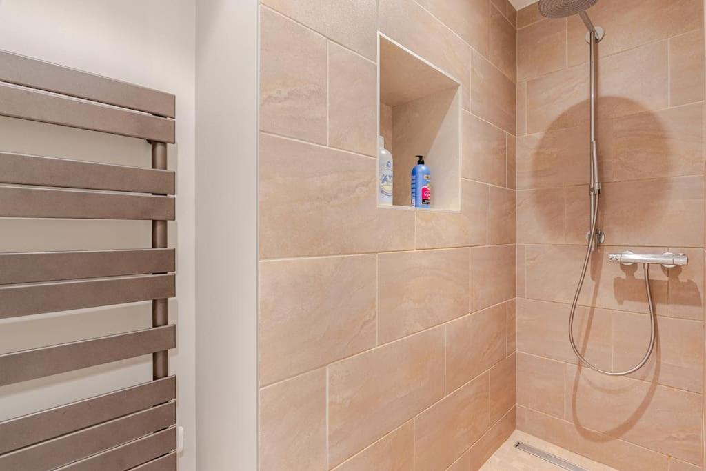 Appartement En Chalet Individuel Sauna Piscine วัลเมนิเย ภายนอก รูปภาพ